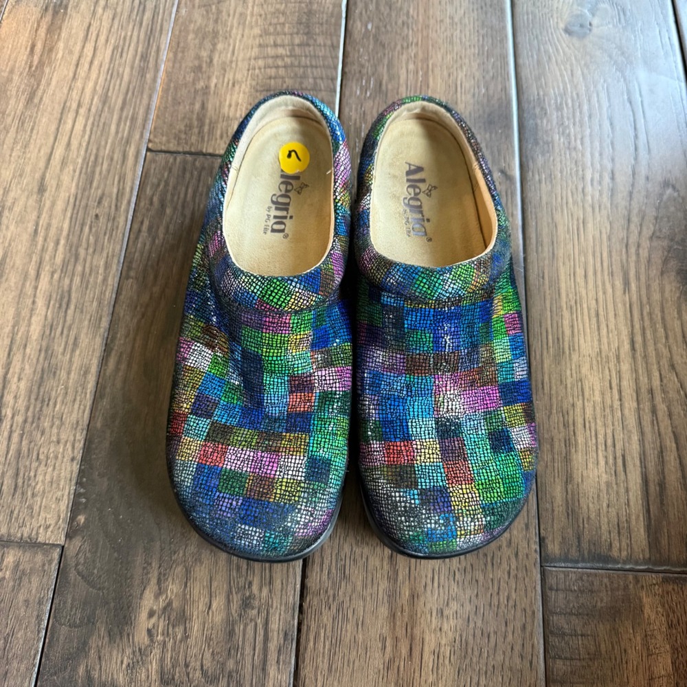 Alegria Keli Professional Clogs Multicolor Mosaic Leather Slip Resistant 37